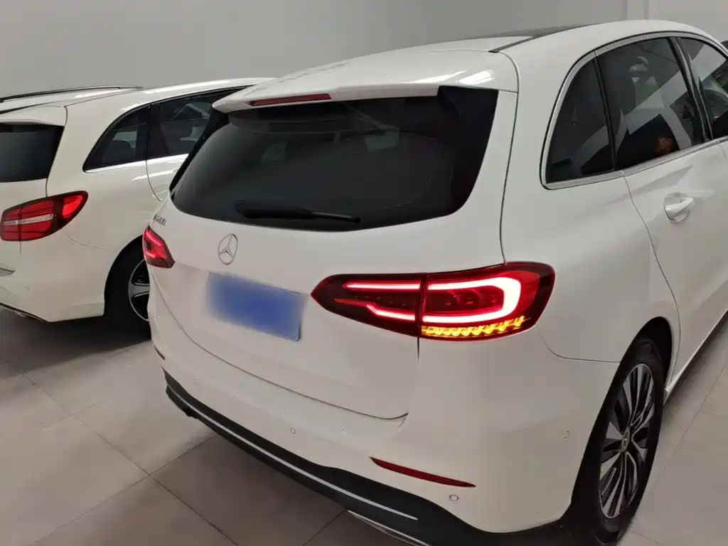 Mercedes-Benz B-Class 2021