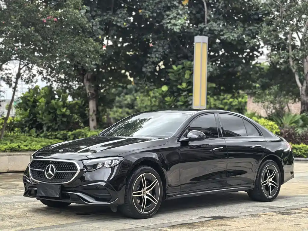 Mercedes-Benz E-Class 2025