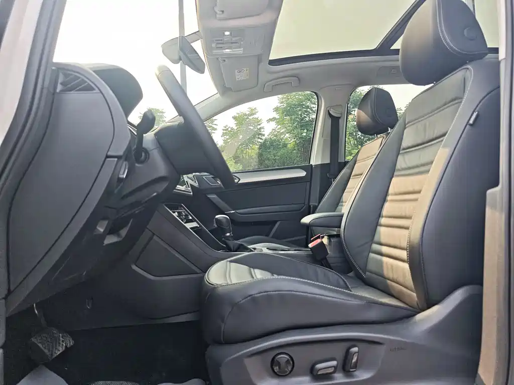 Volkswagen Touran 2023
