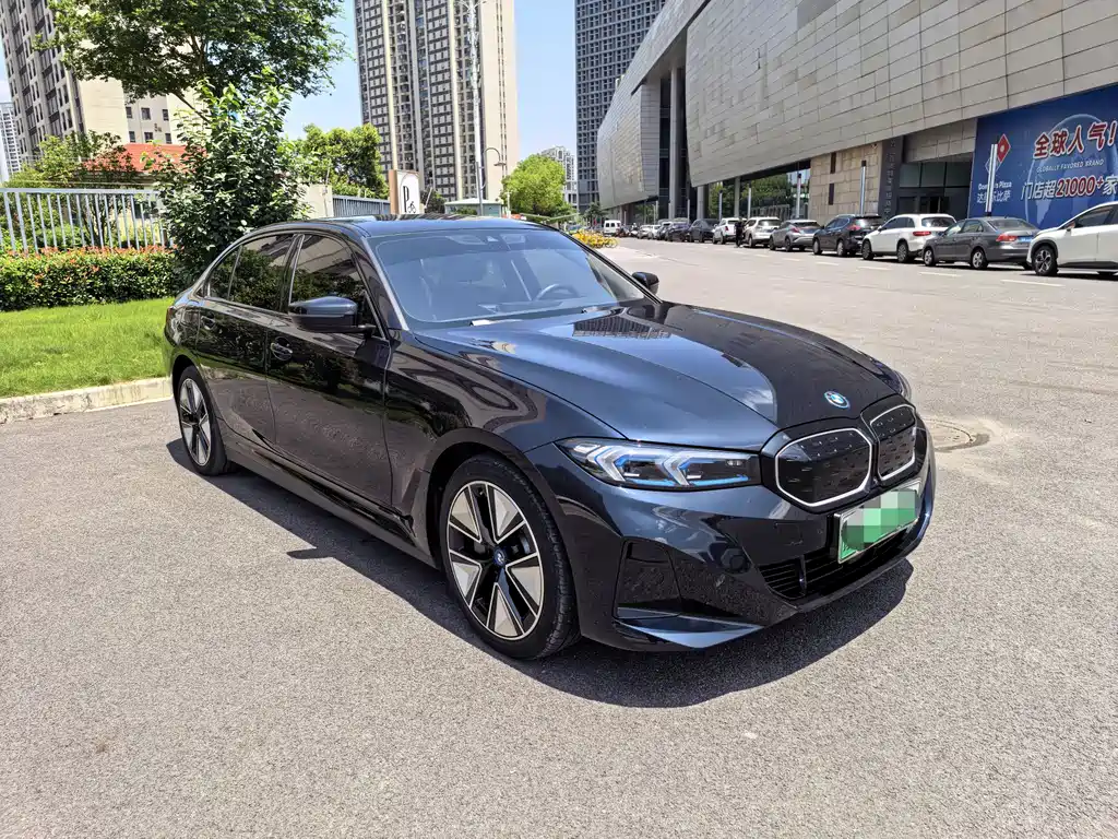 BMW i3 2024 — фото 3