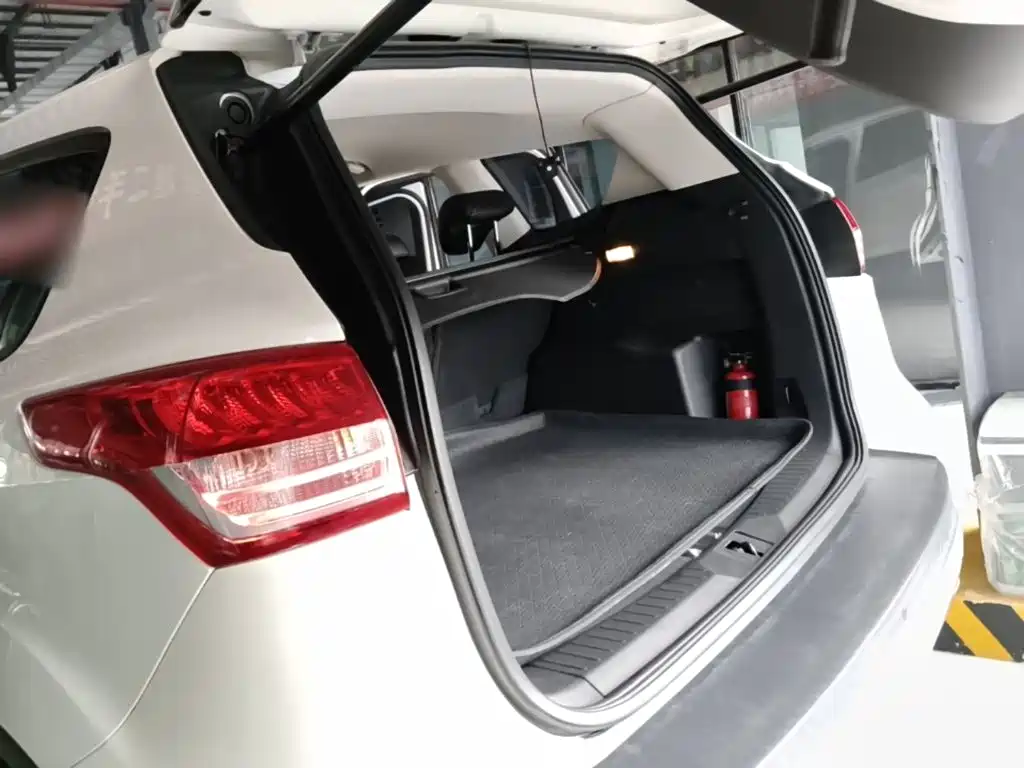Ford Kuga 2015 — фото 19