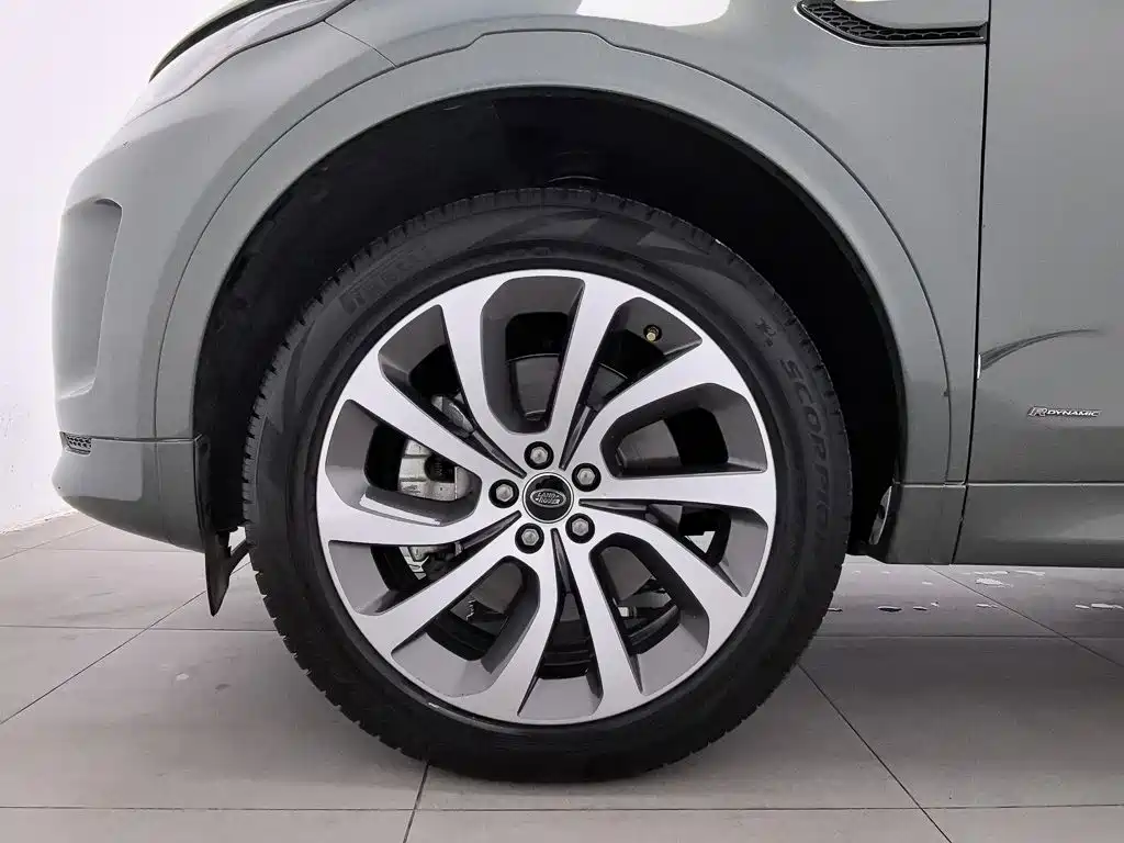 Land Rover Discovery Sport 2021 — фото 17
