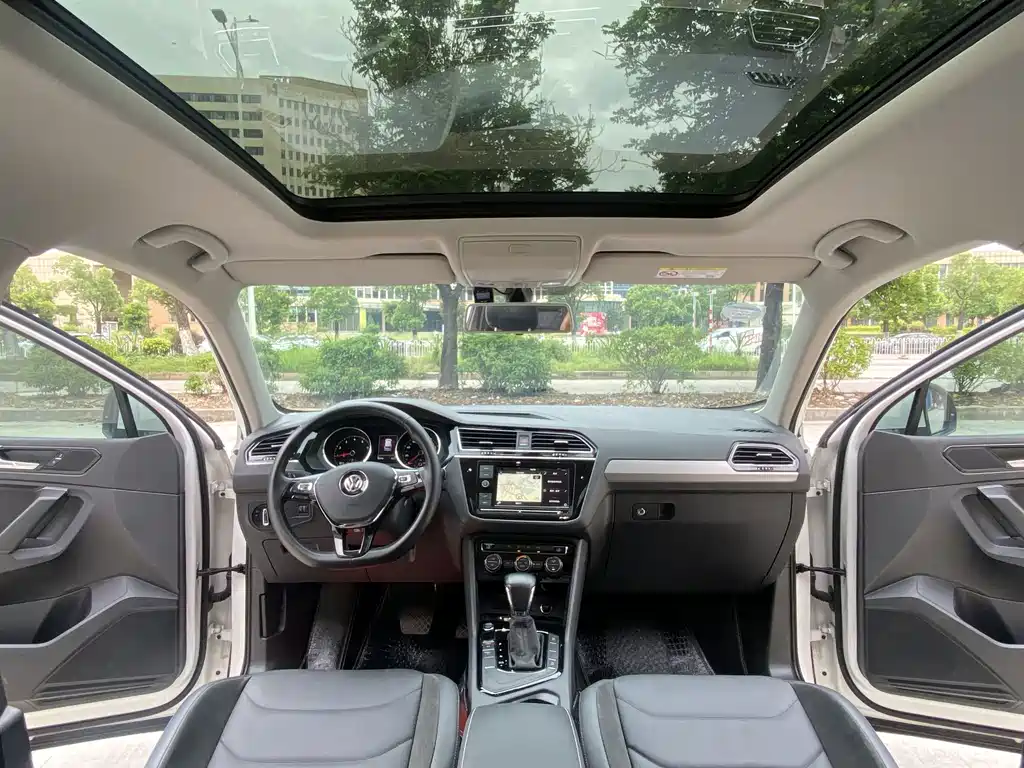 Volkswagen Tiguan L 2019 — фото 8