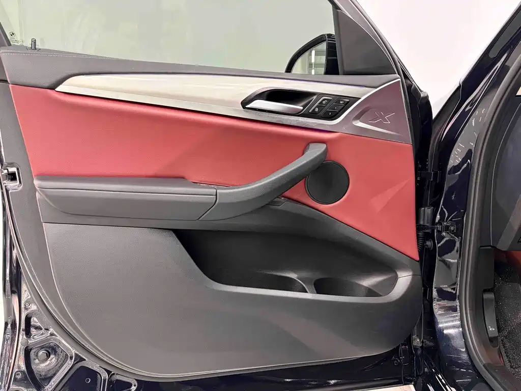 BMW X4 2022 — фото 18