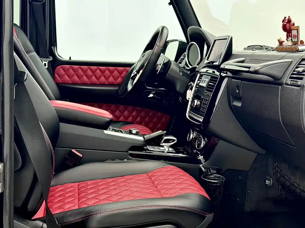 Mercedes-Benz G-Class AMG 2017 — фото 13