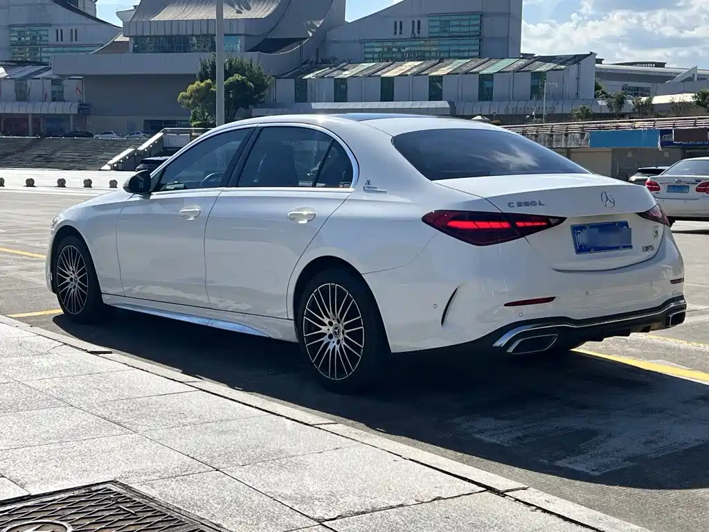 Mercedes-Benz C-Class 2022