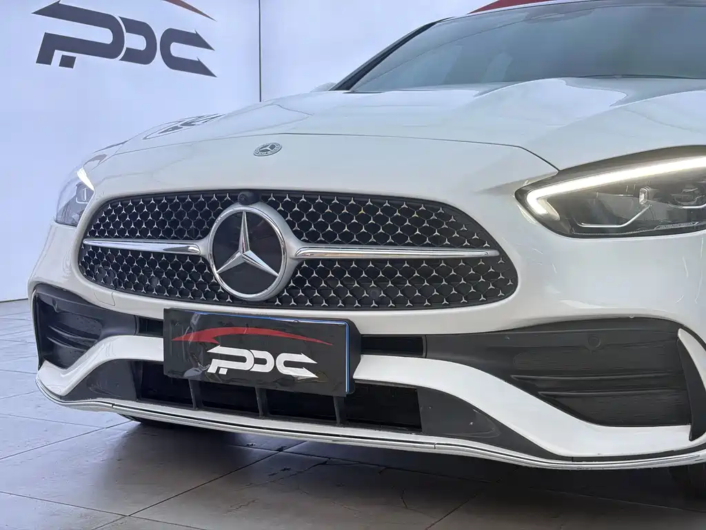 Mercedes-Benz C-Class 2023