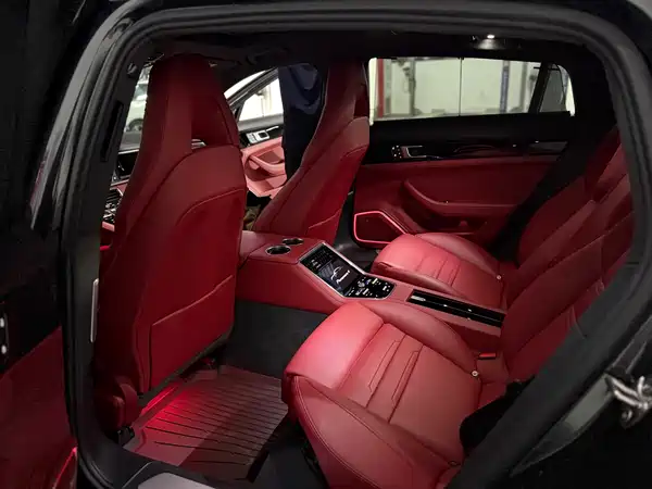 Porsche Panamera 2022