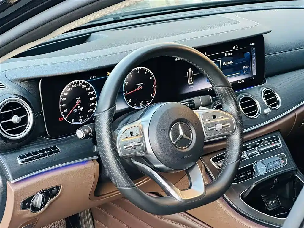 Mercedes-Benz E-Class 2020 — фото 3