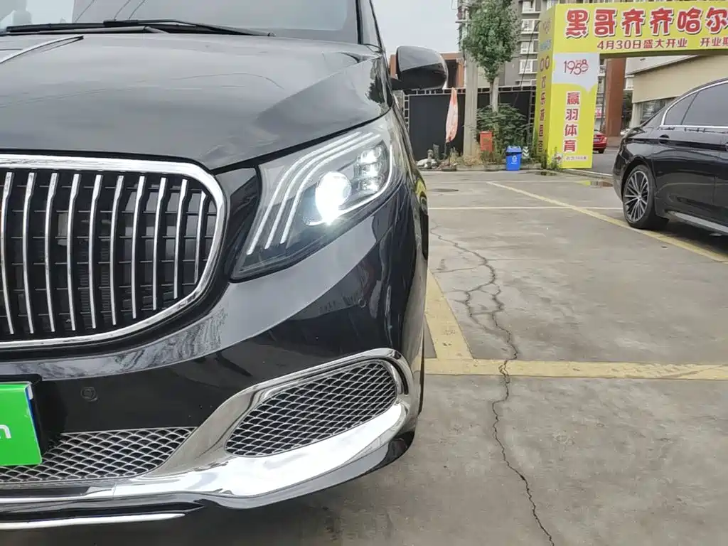 Mercedes-Benz Vito 2023 — фото 24