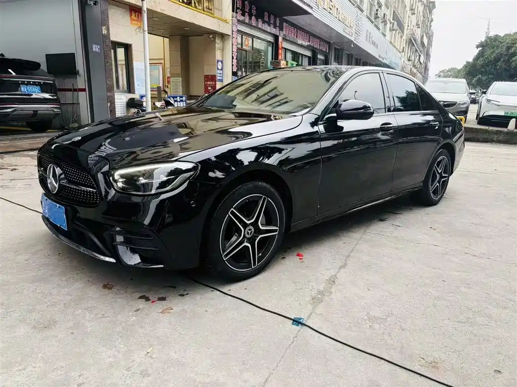 Mercedes-Benz E-Class 2023 — фото 1