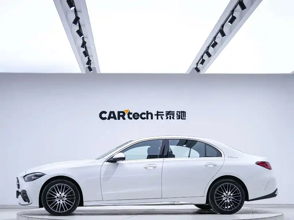 Mercedes-Benz C-Class 2023