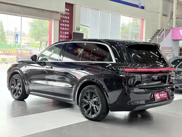 Li Auto L8 2023
