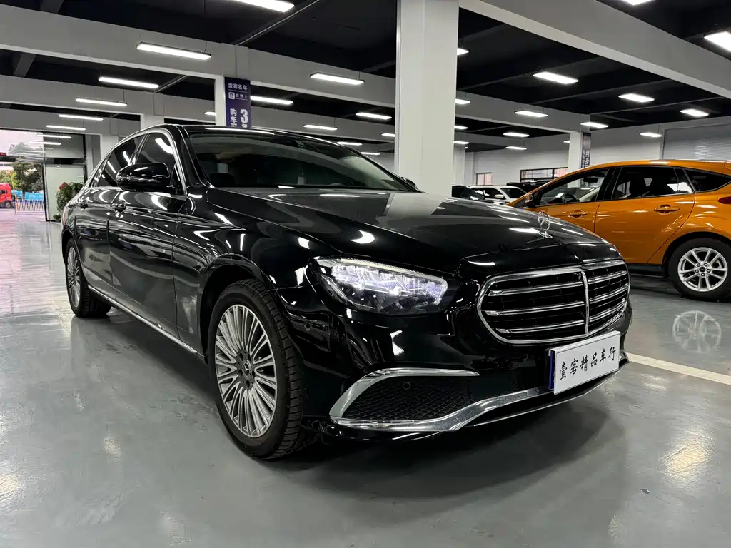 Mercedes-Benz E-Class 2022