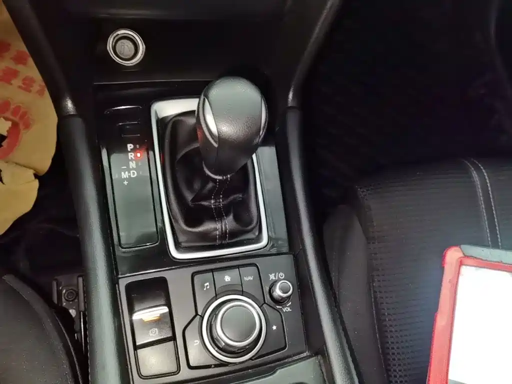 Mazda 3 Angkesela 2019 — фото 14