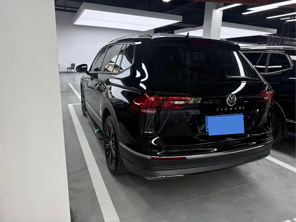 Volkswagen Tiguan L 2020 — фото 13