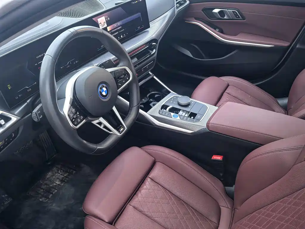 BMW i3 2025 — фото 9