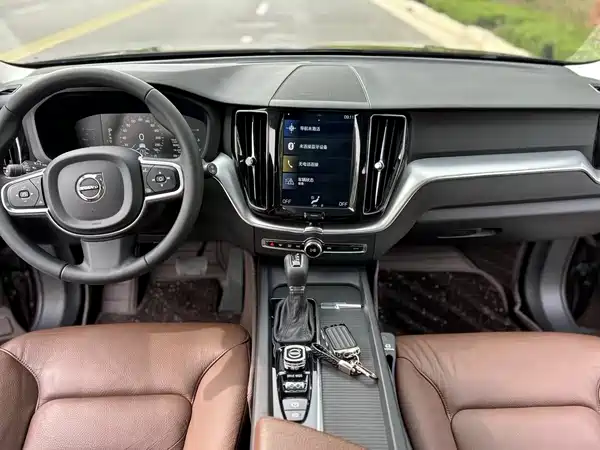 Volvo XC60 2019