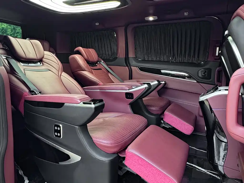 Ford Tourneo 2025 — фото 23