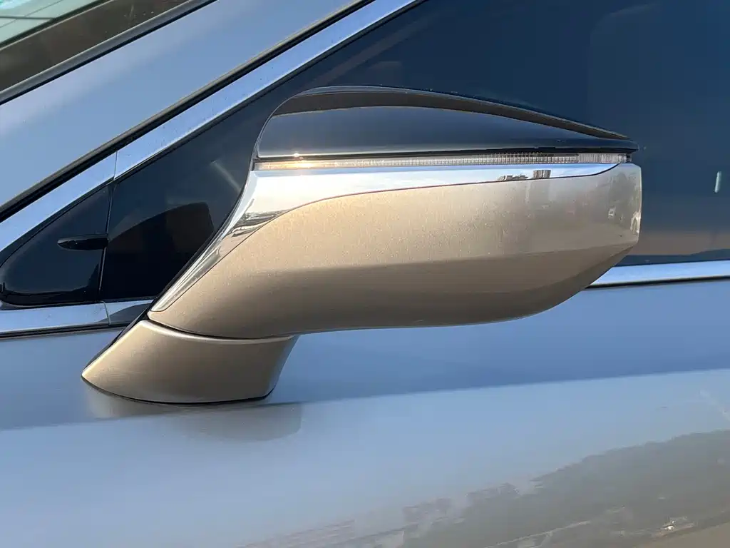 Lexus ES 2022 — фото 30