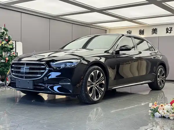 Mercedes-Benz E-Class 2025