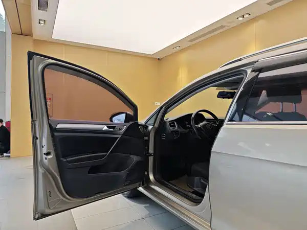 Volkswagen Golf 2015