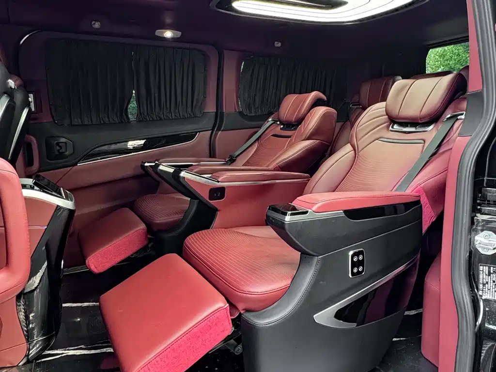 Ford Tourneo 2025 — фото 14