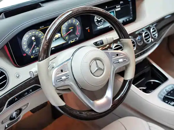 Mercedes-Benz S-Class 2020