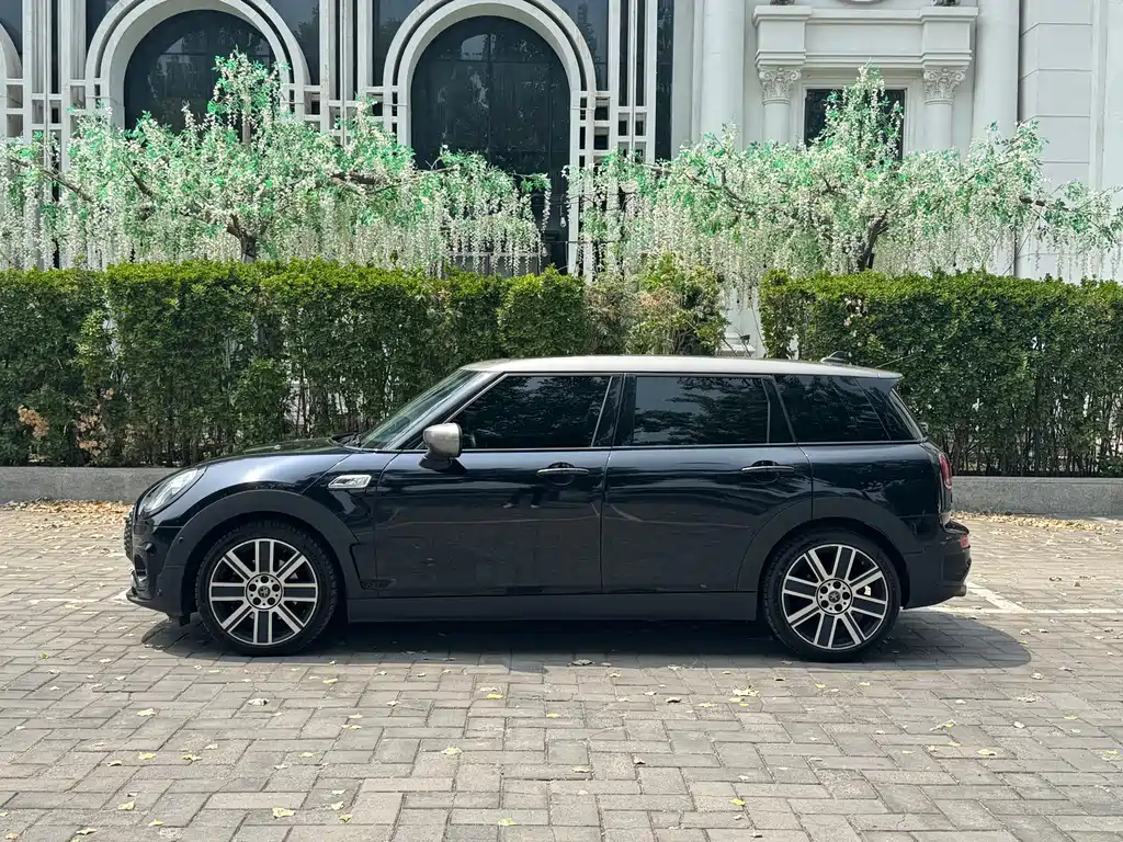 MINI Clubman 2019 — фото 10