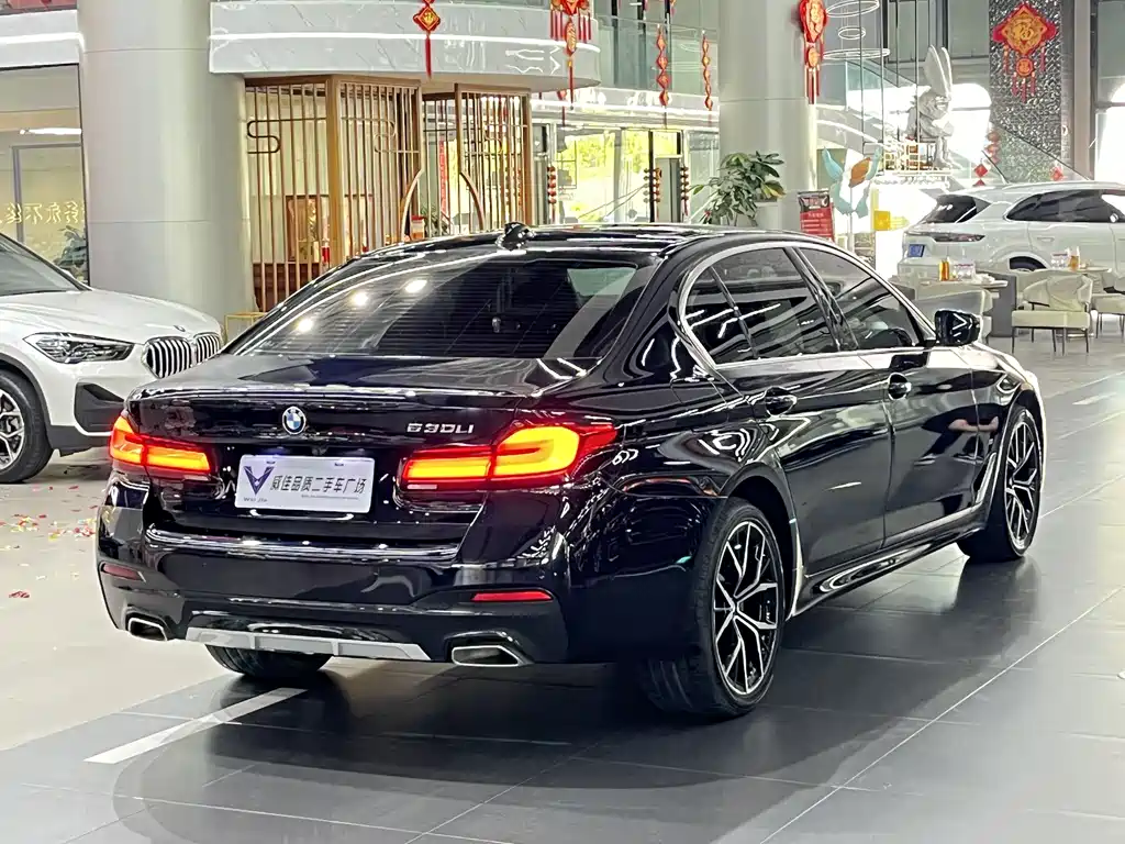 BMW 5 Series 2023