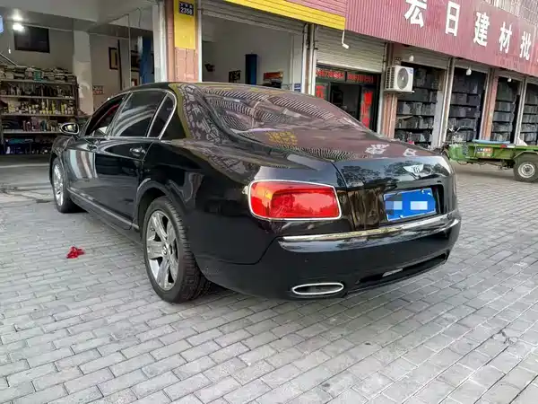 Bentley Flying Spur 2005