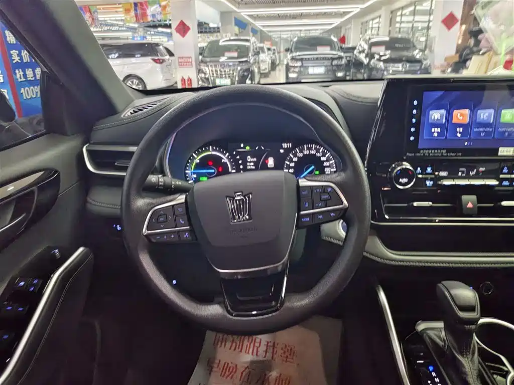 Toyota Crown Kluger 2022 — фото 14