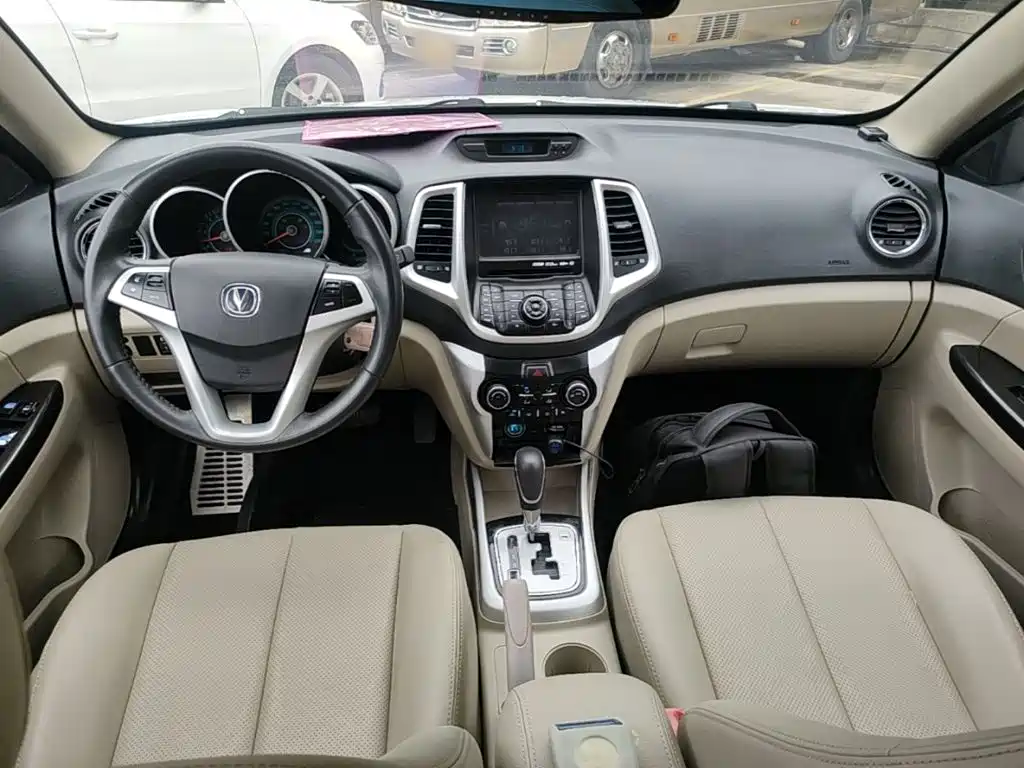 Changan Eado 2014 — фото 10
