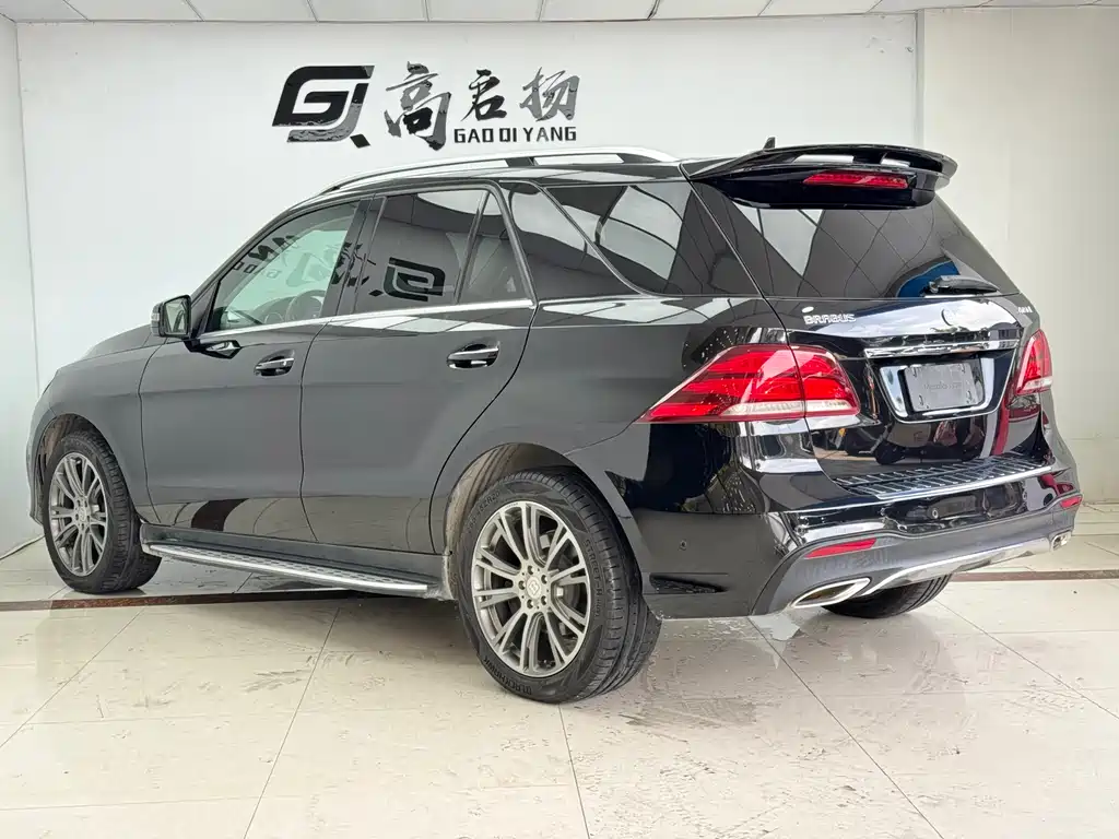 Mercedes-Benz GLE 2018 — фото 27