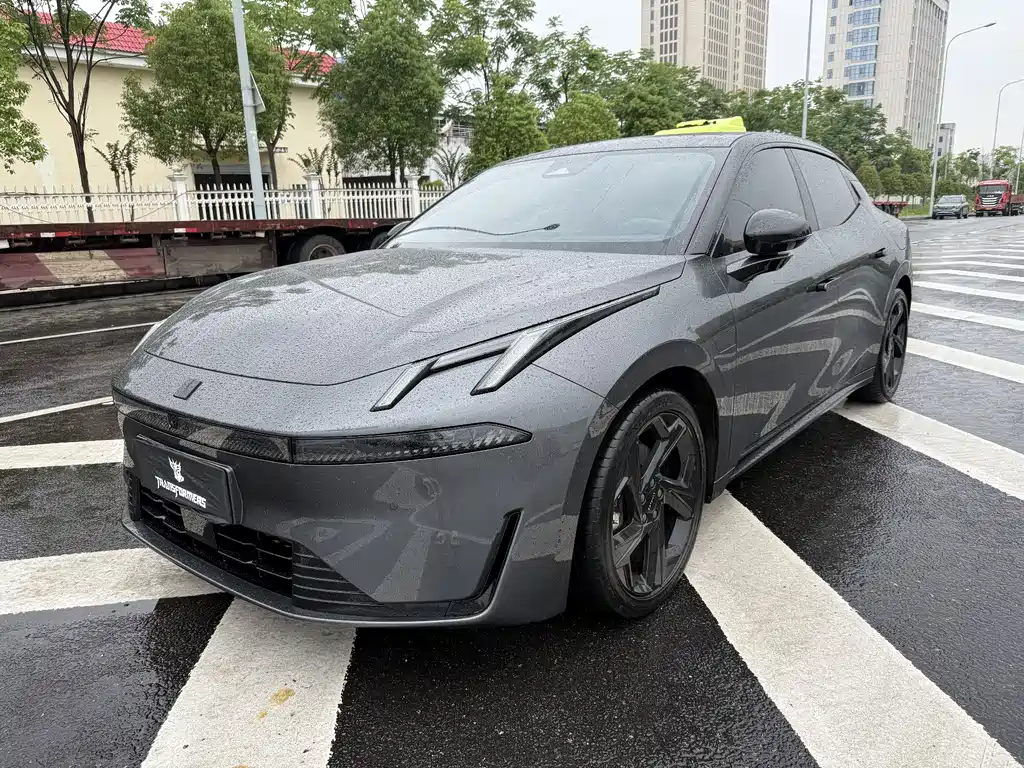 Lynk & Co 07 EM-P 2024