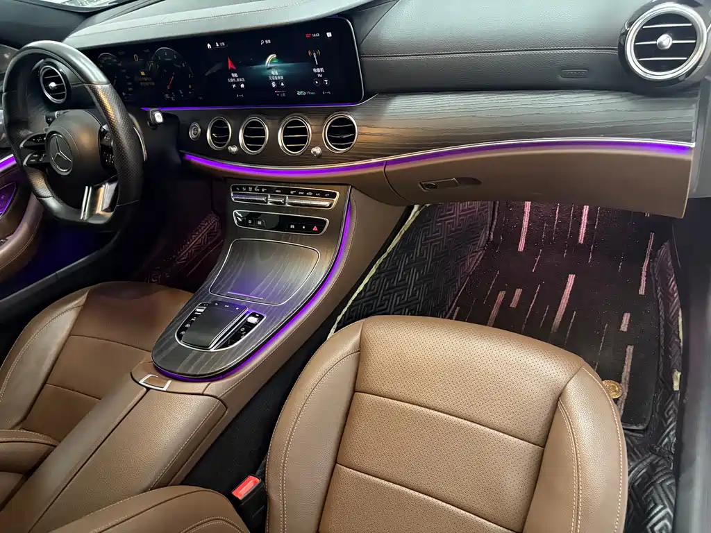Mercedes-Benz E-Class 2021 — фото 17