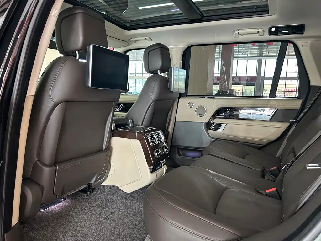 Land Rover Range Rover 2020 — фото 16