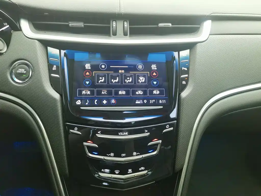 Cadillac XTS 2019 — фото 12