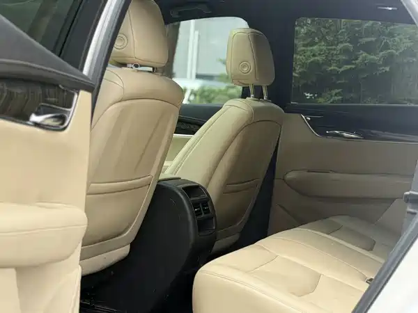 Cadillac XT5 2016
