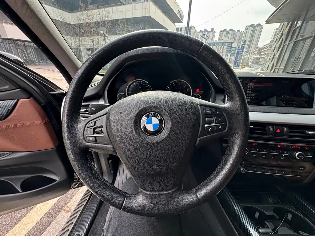 BMW X5 2018 — фото 10
