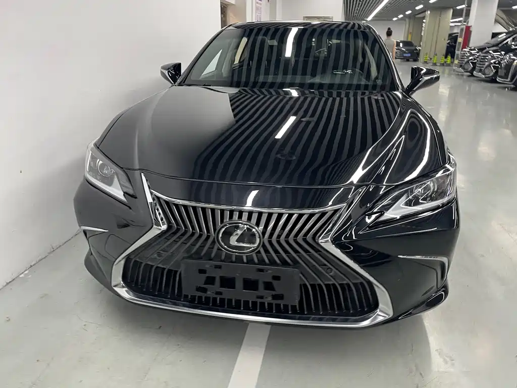 Lexus ES 2021 — фото 2