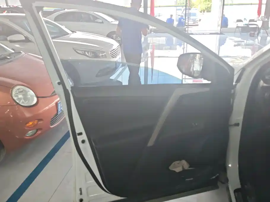 Toyota RAV4 2015
