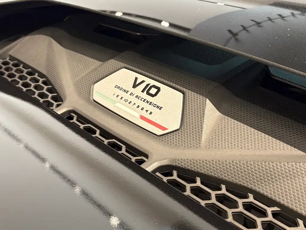 Lamborghini Huracan 2021 — фото 20