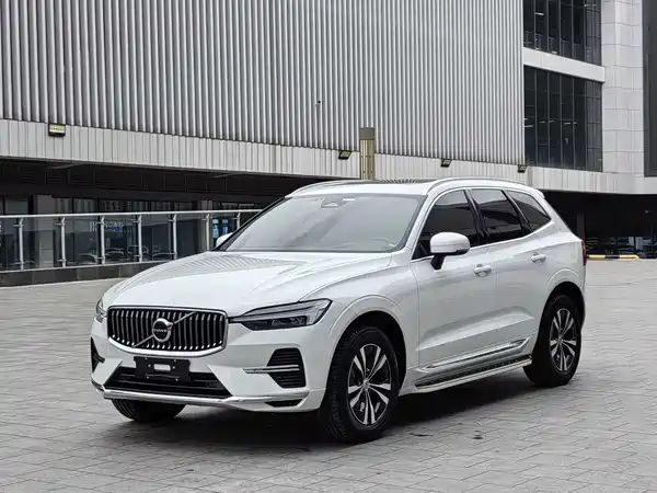 Volvo XC60 2022