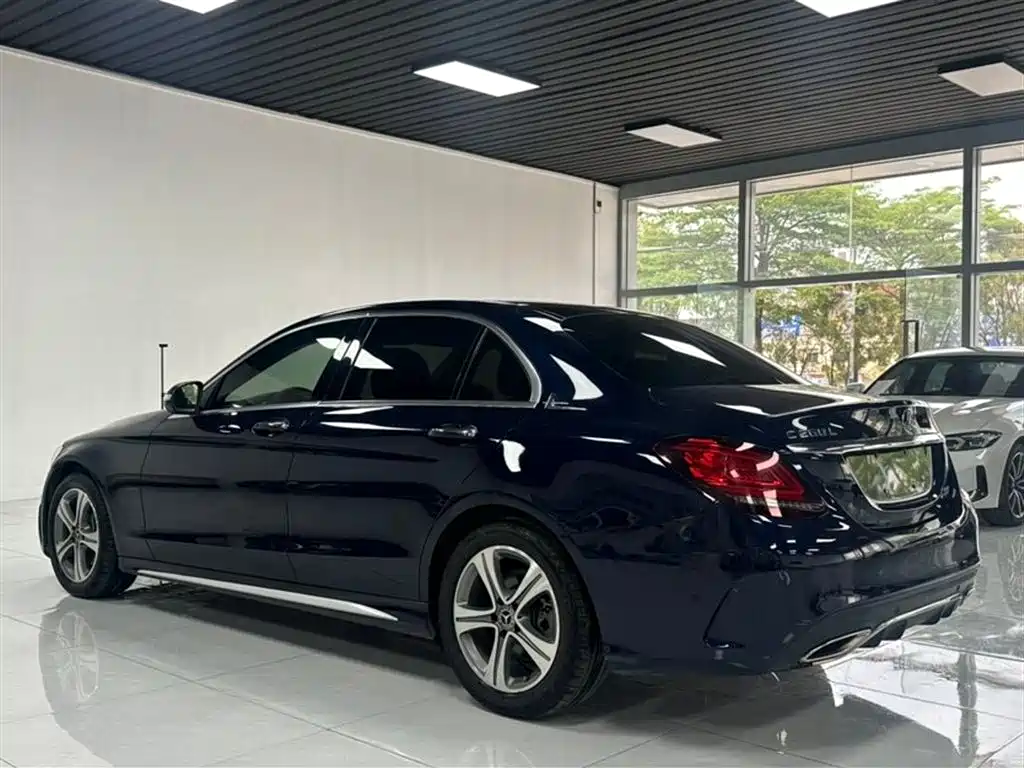 Mercedes-Benz C-Class 2019 — фото 9