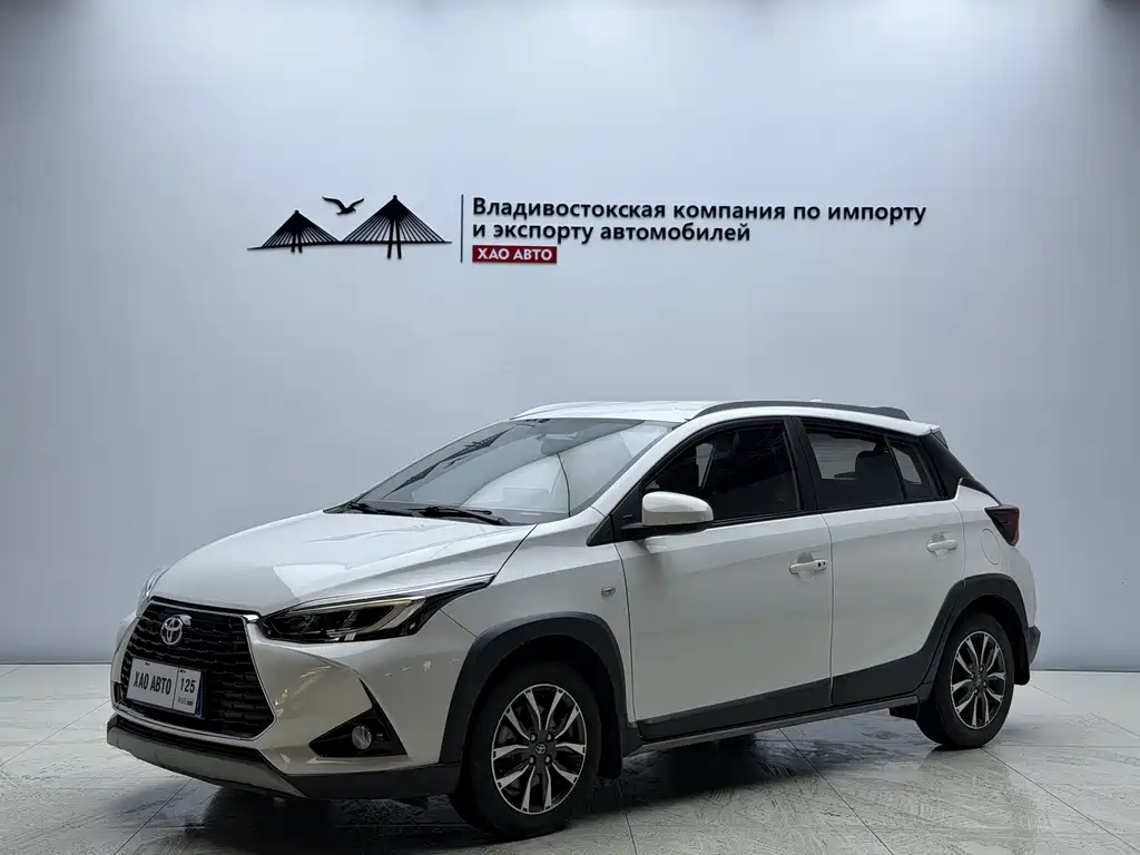 Toyota Yaris L 2022