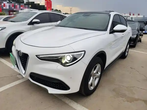 Alfa Romeo Stelvio 2019
