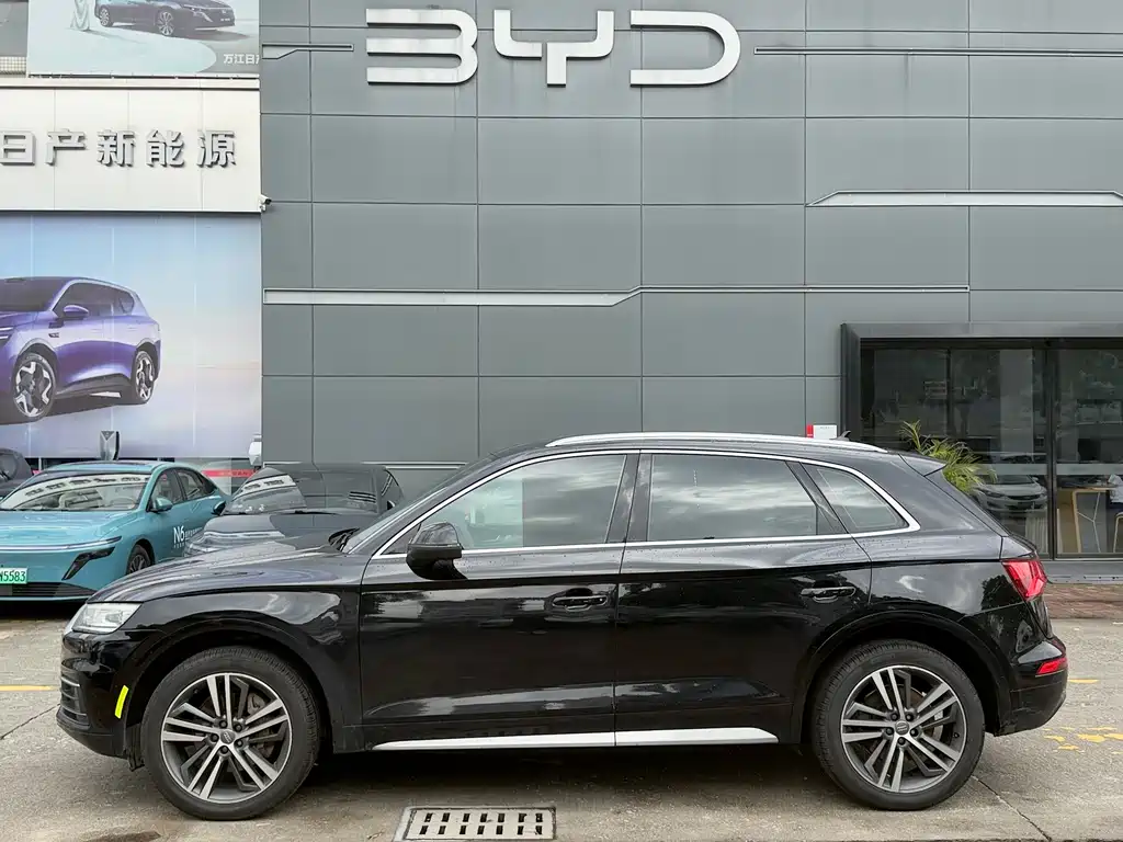 Audi Q5L 2019