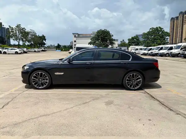 BMW 7 Series 2009