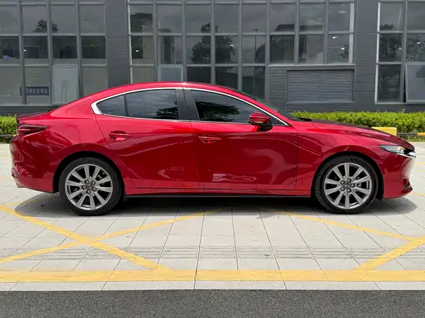 Mazda 3 Axela 2021
